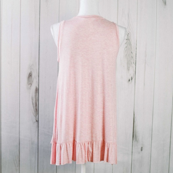 ✨LAST ONE!✨The Lucy Tank - Picture 4 of 9